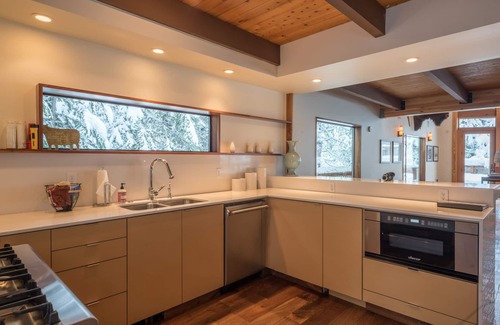 Government Camp Cabin | Stay before 9/8 get the 3RD night FREE!