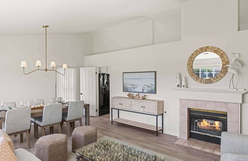 Marina House | Stay Close to The Beach at Marina's Sand Piper!