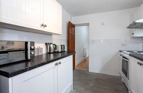 Hanley House | Stay Comfortable-city Centre-spacious 4 Bed House!