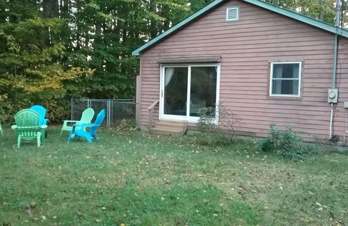 Lake Luzerne House | STAY & FISH/HIKE/BOAT/KAYAK & MORE IN THE GORGEOUS ADIRONDACKS! $199/ NIGHT SALE
