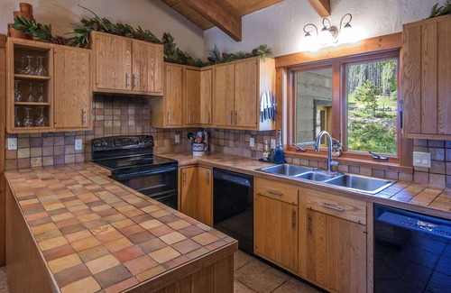 Timber Trail House | Stay for Thanksgiving! SkiIn&Out! Great layout and space/Views/HotTub/Billiards
