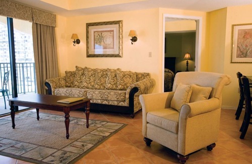 Pompano Beach Resort | Stay Here & You'll Leave an Aquaholic!