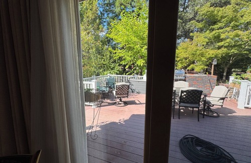 Glen Ellen Cottage | Stay in Glen Ellen in the heart of wineries