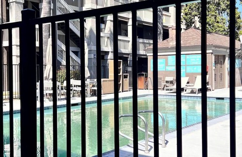 San Jose Resort | Stay In great Shape! Minutes to Levi's Stadium, w/Outdoor Pool