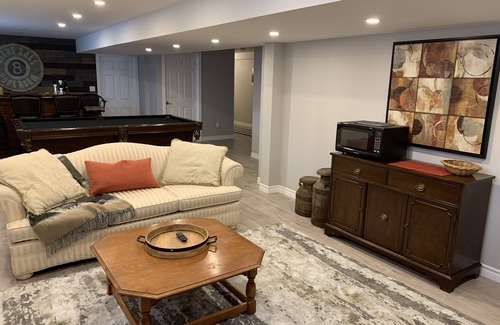 Elora House | Stay in historical Elora, super close to great hiking trails