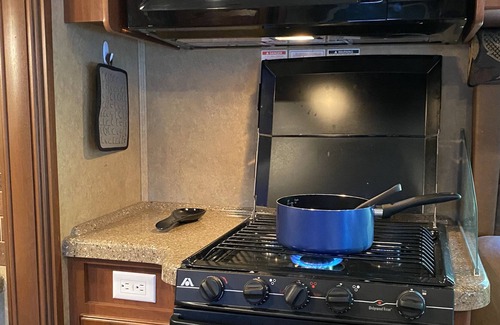 East Corinth House | Stay in Maine RV Freedom