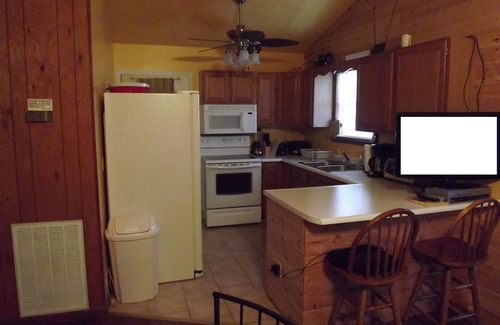 Rocky Grove Cabin | Stay in our private and secluded cabin close to all the Smoky attractions