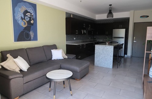 San Salvador House | Stay in the apartment you deserve! everything is good quality!