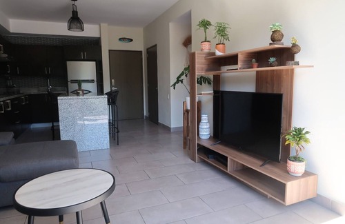 San Salvador House | Stay in the apartment you deserve! everything is good quality!