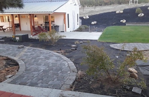 Manson House | Stay in the Middle of the Tadasana Vineyard Estate in Manson, WA.