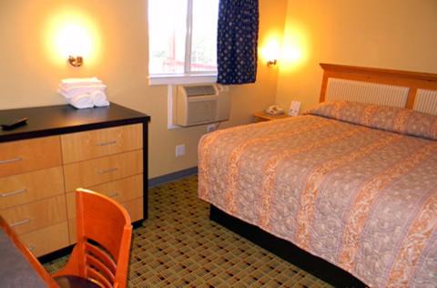 Stockbridge Hotel | Stay Inn & Suites - Stockbridge