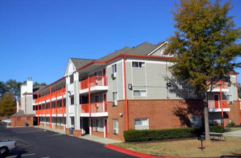 Stockbridge Hotel | Stay Inn & Suites - Stockbridge