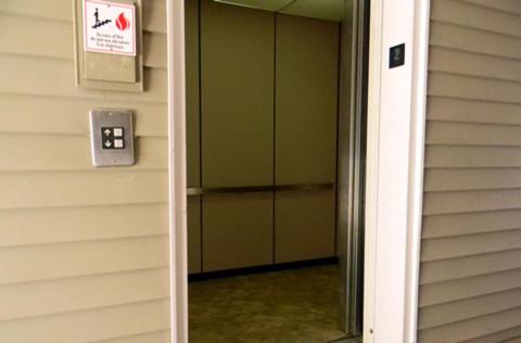 Stockbridge Hotel | Stay Inn & Suites - Stockbridge