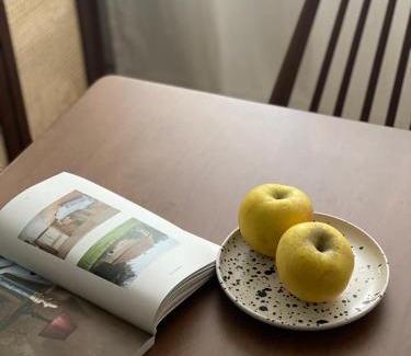 Itaewon Apartment | Stay Midcentury