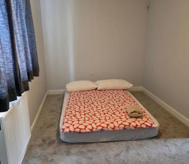Colchester House | Stay Near Colchester twn centre3