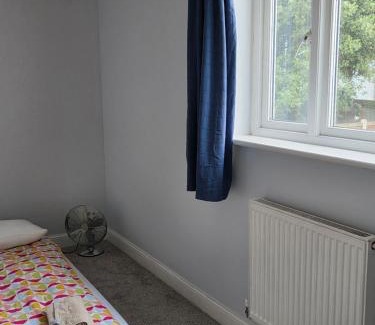 Colchester House | Stay Near Colchester twn centre3