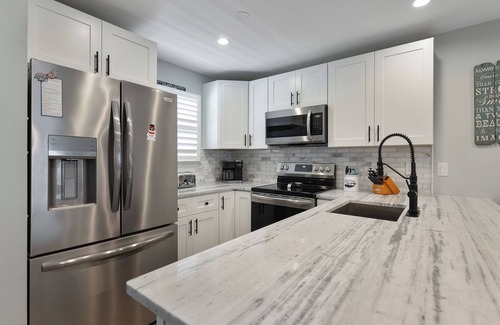 Sea Isle City Condo | Stay near the Sea Isle City Beach in our cozy 3-bedroom condo.