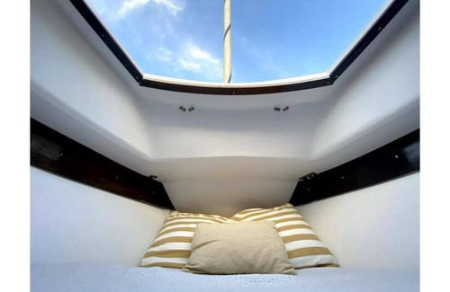 Empuriabrava Boat Rental | Stay on a beautiful sailboat on the Costa Brava