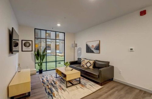 Downtown Lincoln Apartment | Stay on M Street