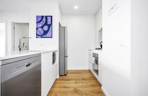 Richmond Apartment | Stay on Swan St 10 Mins to MCG