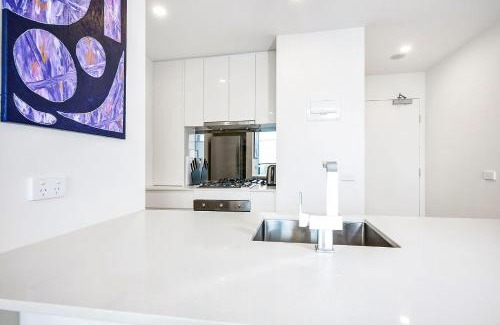 Richmond Apartment | Stay on Swan St 10 Mins to MCG