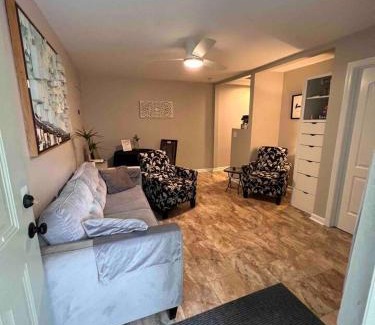 Beaufort House | Stay Play On Golf Course. Pet Yes