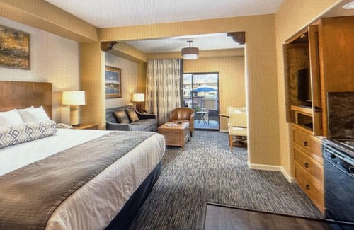 South Mountain Apartment | Stay & Play