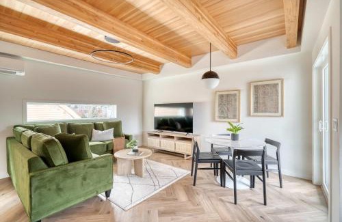 Alberta Arts District House | Stay Portland - Alberta Arts District Hideaway - Stylish Townhome