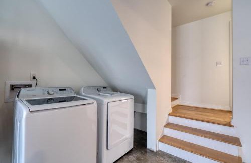 North Tabor House | Stay Portland - Custom North Tabor Farmhouse - Gym & Kitchen