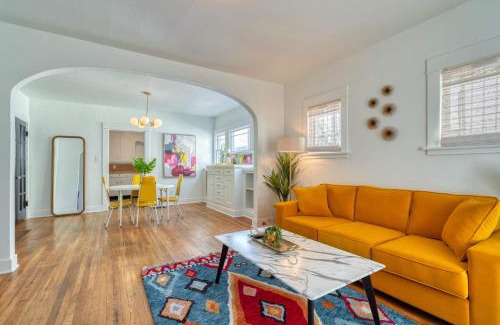Hosford-Abernethy Apartment | Stay Portland - Golden Age of Hollywood Apartment - 92 WalkScore
