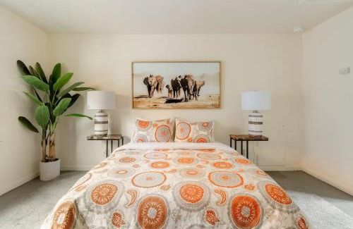 Belmont House | Stay Portland - HeartofBuckman MidCentury Dream 86 WalkScore 3BR