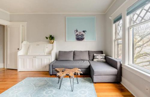 Belmont Apartment | Stay Portland - Portland Classic - Parks, Eateries & Local Shops