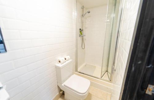 Selly Oak Apartment | STAY SA Spacious studios next to UOB and 10min to the City!