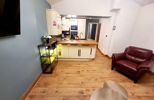 Huddersfield House | Stay Sleep Rest - Abbey Road