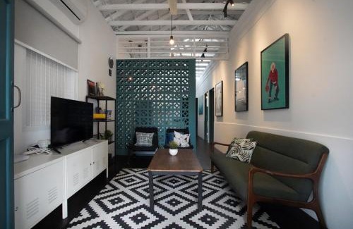 George Town House | Stay SongSong Mount Erskine