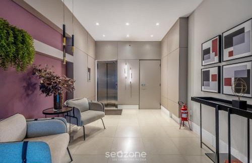 Andorinha Apartment | Stay steps from the sea in Meia Praia - VIM