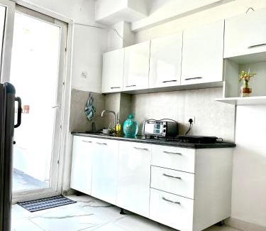 Gurugram Apartment | Stay with Sukoon