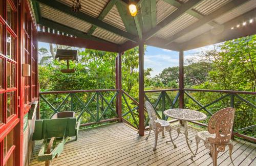 Mount Dandenong House | StayAU Owls Croft Picturesque Cottage Valley View