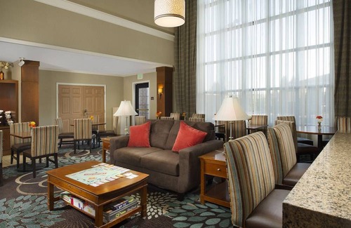 Linthicum Heights Hotel | Staybridge Suites Baltimore BWI Airport, an IHG Hotel