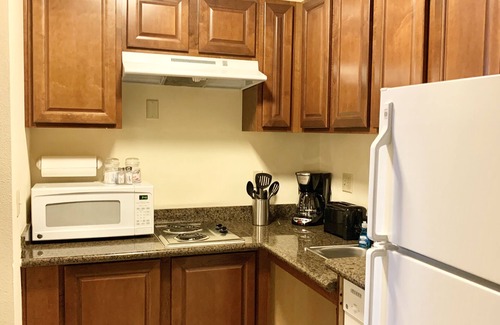Albuquerque Hotel | Staybridge Suites Albuquerque - Airport by IHG