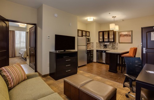East Point Hotel | Staybridge Suites Atlanta Airport by IHG