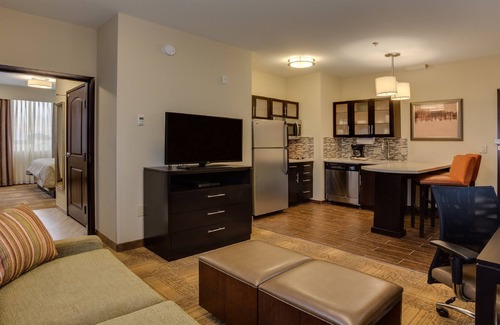 Johnson City Hotel | Staybridge Suites By Holiday Inn Johnson City by IHG