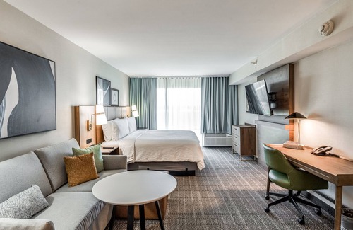 Dallas Hotel | Staybridge Suites Dallas Market Ctr Love Field by IHG