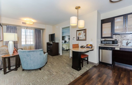 Grand Forks Hotel | Staybridge Suites Grand Forks by IHG