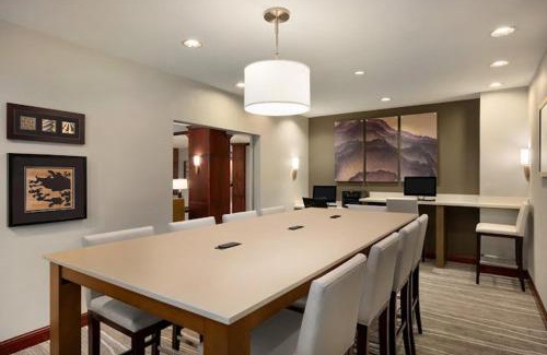 Tampa Hotel | Staybridge Suites Hotel