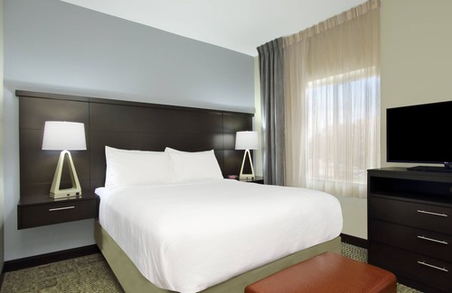Braeswood Place Hotel | Staybridge Suites Houston - Medical Center by IHG