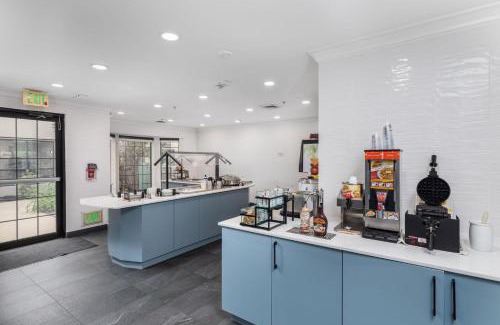 Madison Hotel | Staybridge Suites Madison - East by IHG