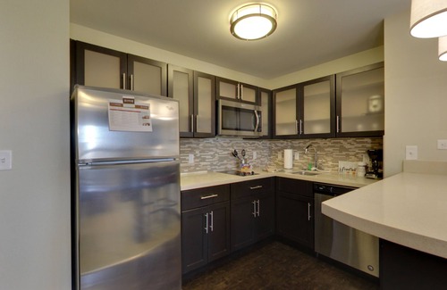 Madison Hotel | Staybridge Suites Madison - Fitchburg by IHG
