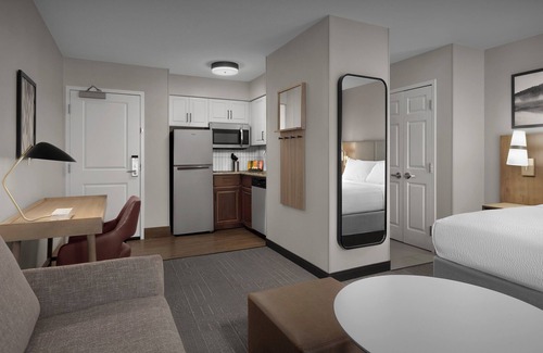 Morrisville Hotel | Staybridge Suites Raleigh Durham Airport by IHG