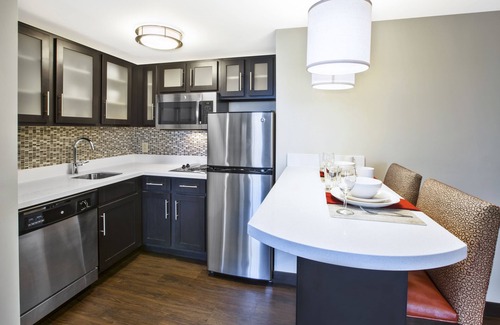 Mayfield Heights Hotel | Staybridge Suites Cleveland Mayfield Heights Beachwood by IHG
